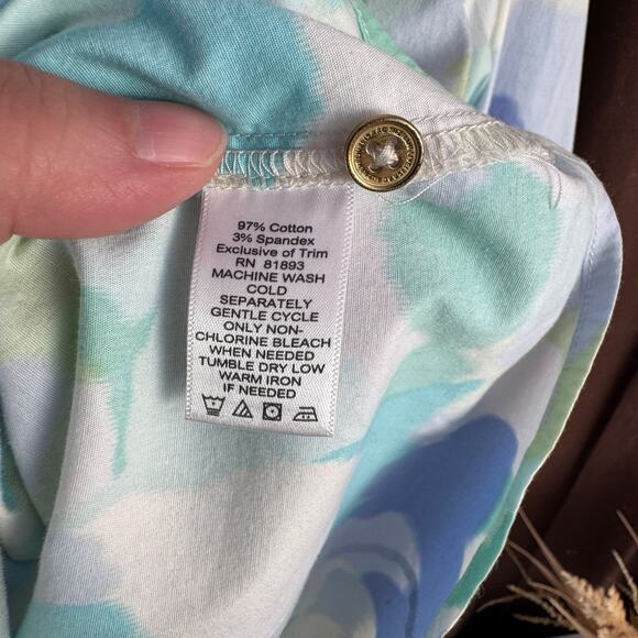 Isaac Mizrahi Live Blouse Size 6 Blue Button Up Abstract Watercolor Print Top - Picture 7 of 11